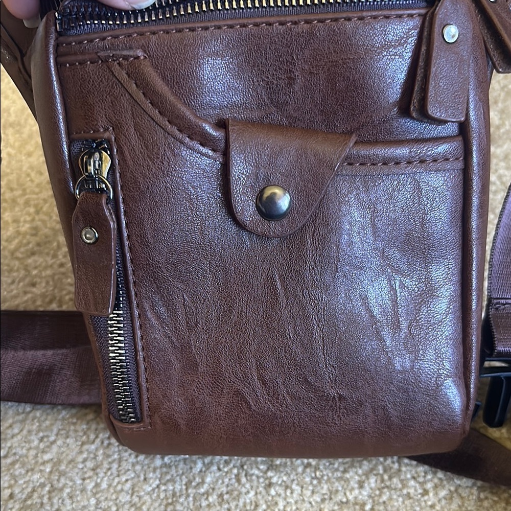 Brown Leather Men's Crossbody or hip Bag - Picture 4 of 9